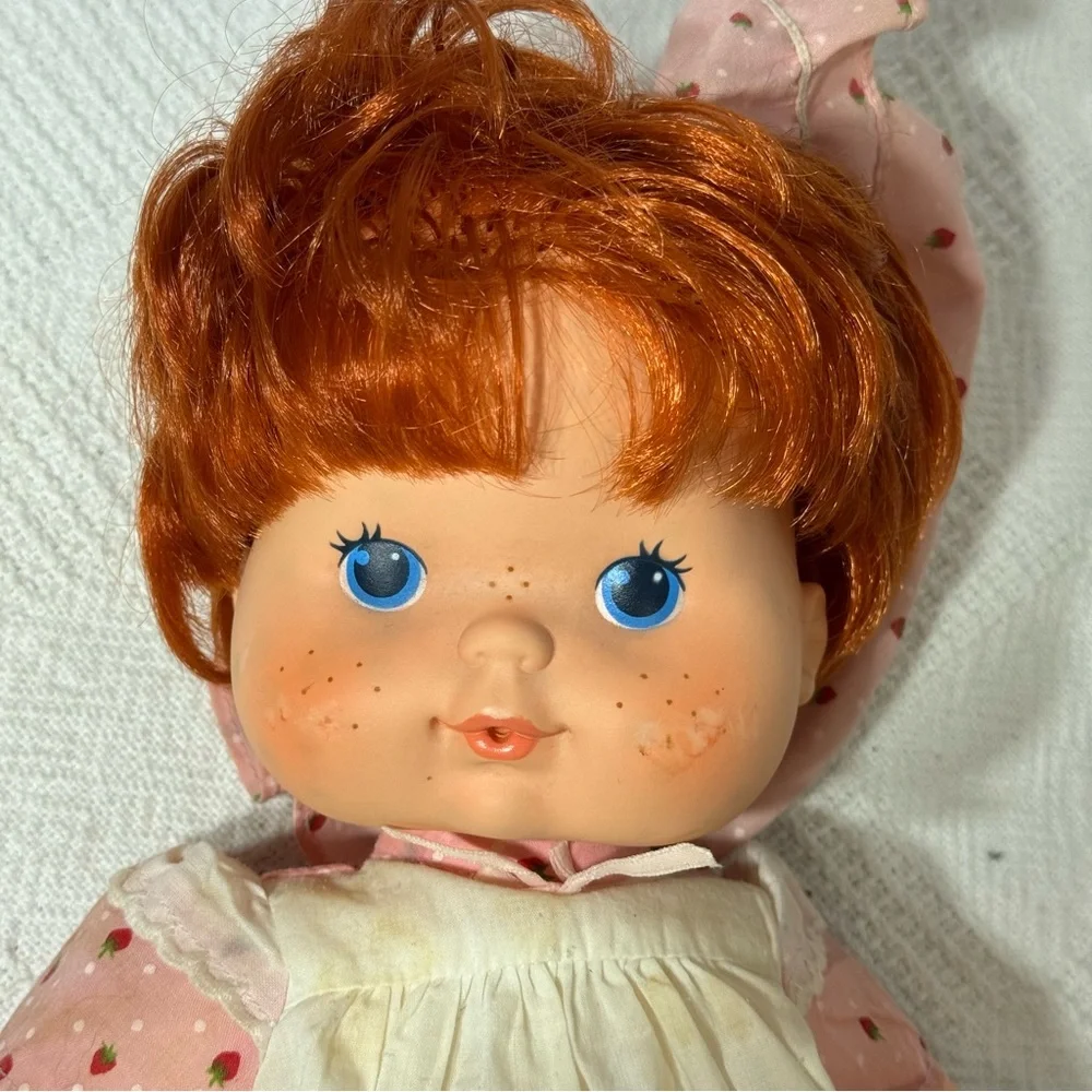 Strawberry Shortcake Herself Blow a Kiss Doll‎ Vtg 1982 Kenner Original BlowKiss